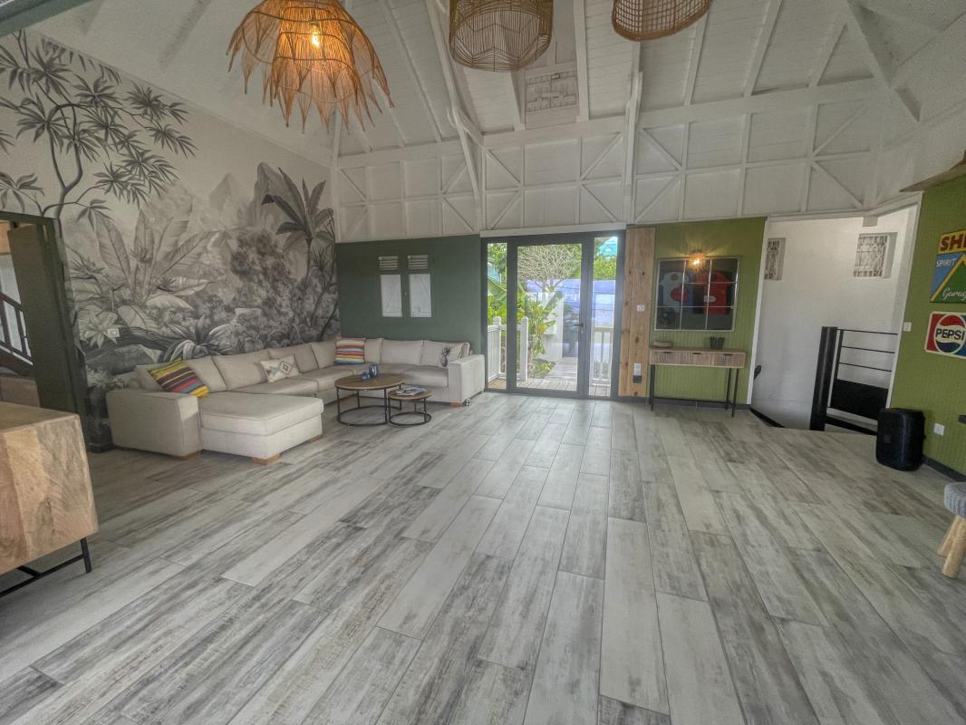 18.Location villa piscine vue mer Saint François  Guadeloupe_Salon.